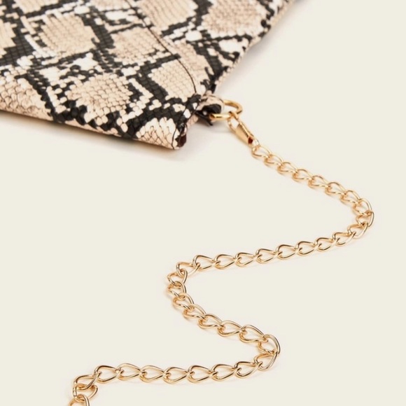 Gina Envelope Clutch/Crossbody - Picture 4 of 7